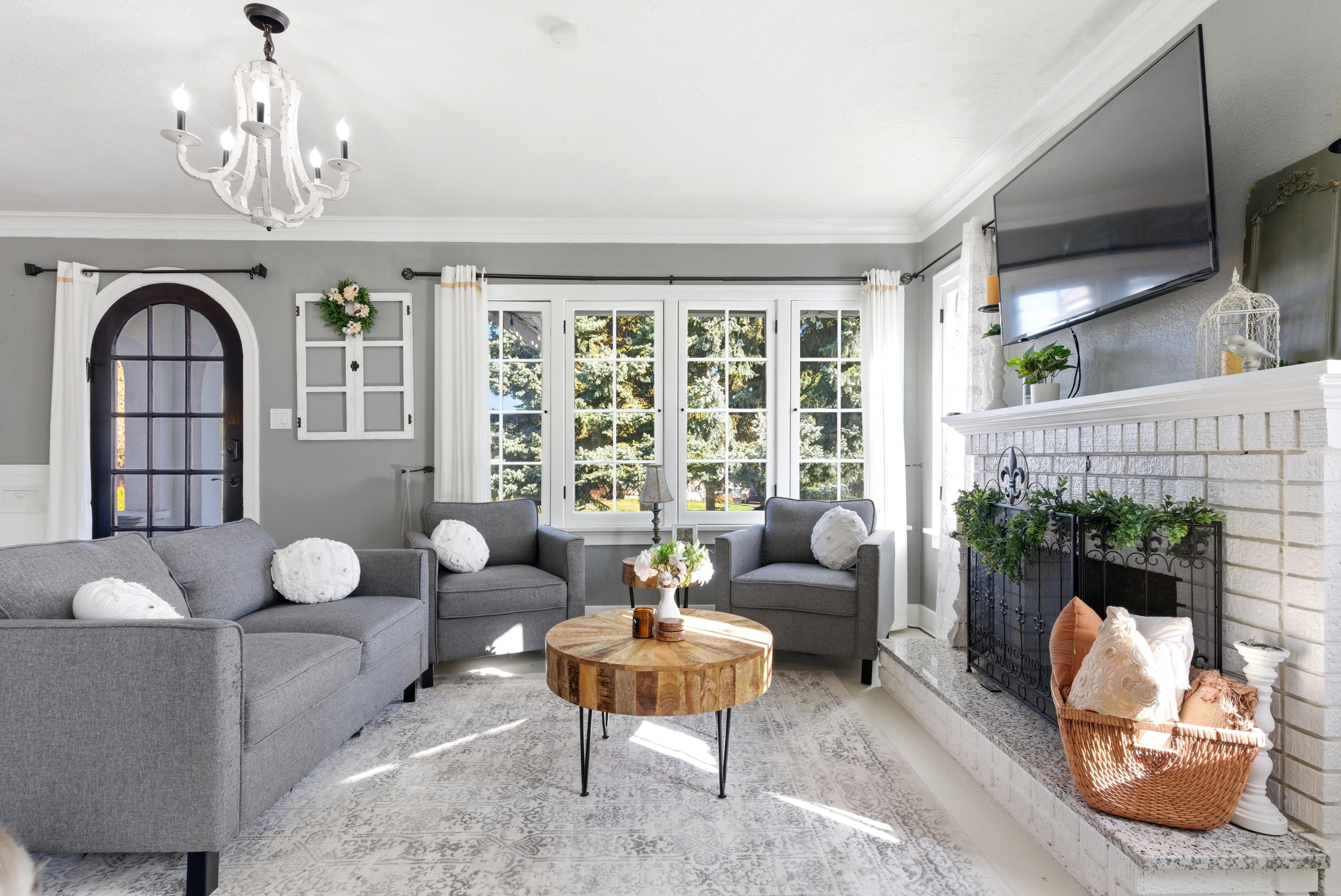 Bright living room with fireplace